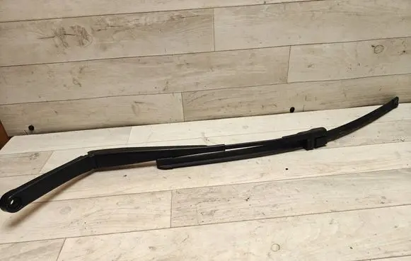 Volkswagen Golf V Front wiper blade arm 1K1955409