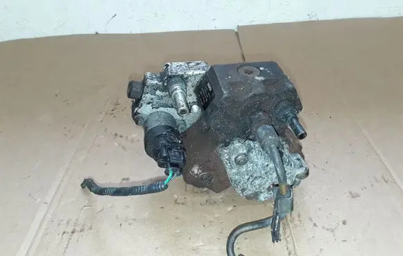 Ford Focus C-MAX Fuel injection high pressure pump 9651844380 0445010089 052318