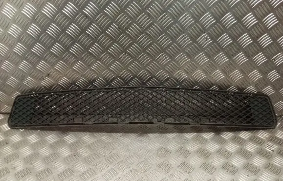 Mercedes-Benz C W204 Front bumper lower grill A2048852123