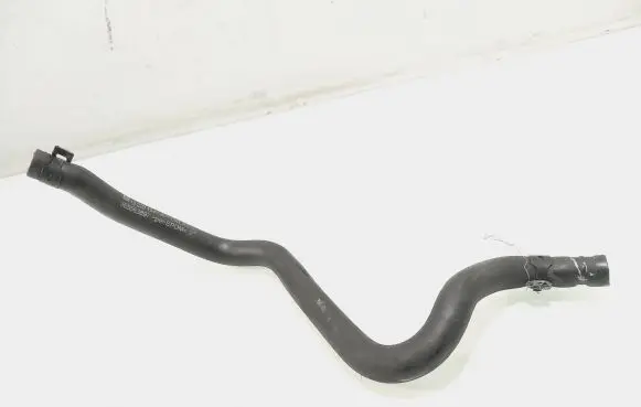 Opel Insignia A Engine coolant pipe/hose 13220154 565563897 13220154da