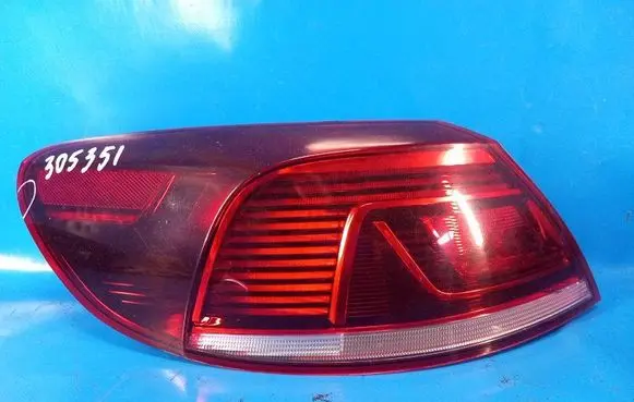 Volkswagen PASSAT CC Boot/trunk interior light 3C8945207R