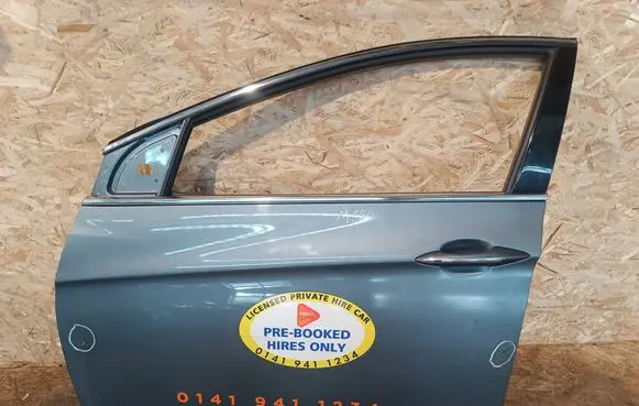 Hyundai i40 Front door