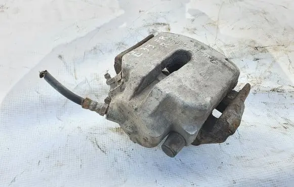 BMW 5 E39 Front brake caliper
