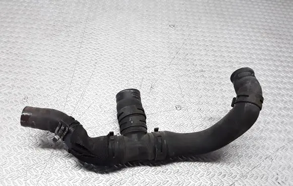 Mercedes-Benz C W203 Engine coolant pipe/hose