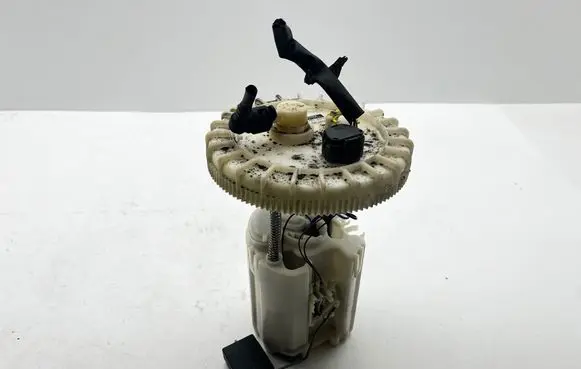 Toyota Prius (NHW20) In-tank fuel pump 7702047041 1019618992