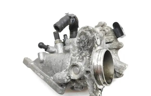 Audi Q3 8U Throttle valve 04L128063AA 04L128059AA 52011