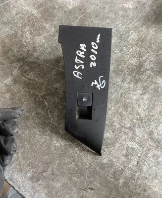 Opel Insignia A Electric window control switch 133301286