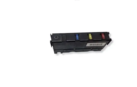 Toyota RAV 4 (XA30) Fuse module 8264147020 72818502 05J311621