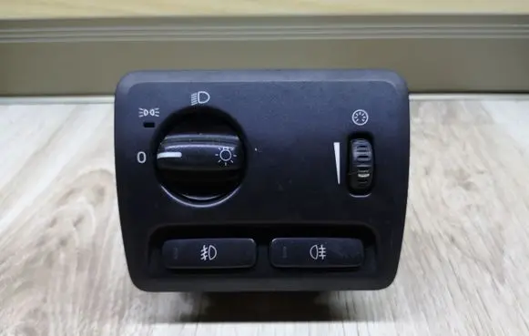 Volvo S60 Light switch 8691749