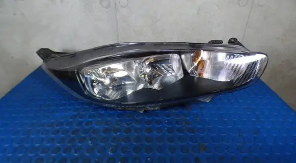 Ford Fiesta Headlight/headlamp CARTC1BB13W029AH C1BB13W029AH