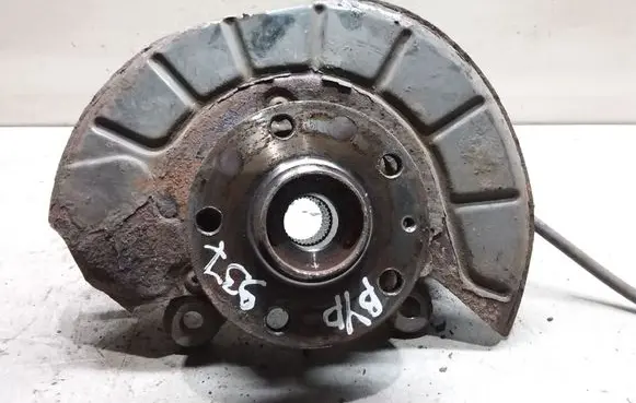 Volkswagen Touran II Front wheel hub
