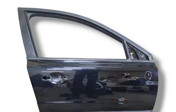 Volvo XC70 Front door