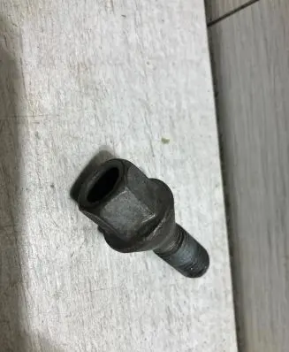 Renault Clio V Nuts/bolts 
