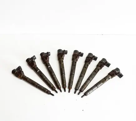 Audi A8 S8 D3 4E Fuel injectors set 057130277M
