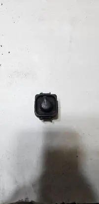 Mercedes-Benz E W124 Wing mirror switch 1298200610