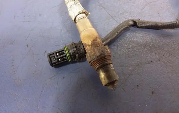 BMW X6 E71 Lambda probe sensor 7577666