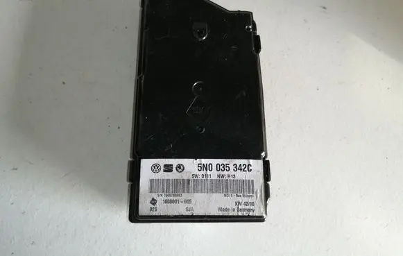 Volkswagen PASSAT B7 Head unit multimedia control 5N0035342C