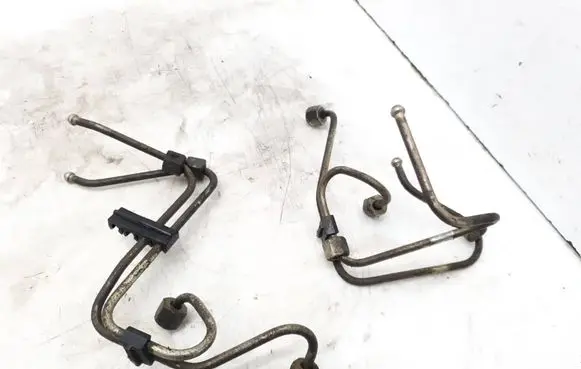Citroen CX Fuel injector supply line/pipe 