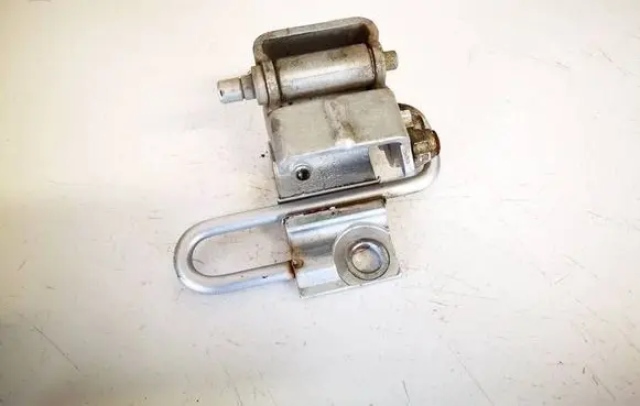 Audi Q7 4L Rear door lower hinge 4l0833411a