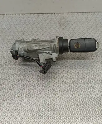 Volkswagen Golf VI Ignition lock 1K0905851B