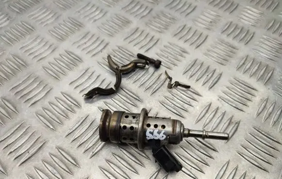 Citroen C4 II Picasso AdBlue injector 9801187080