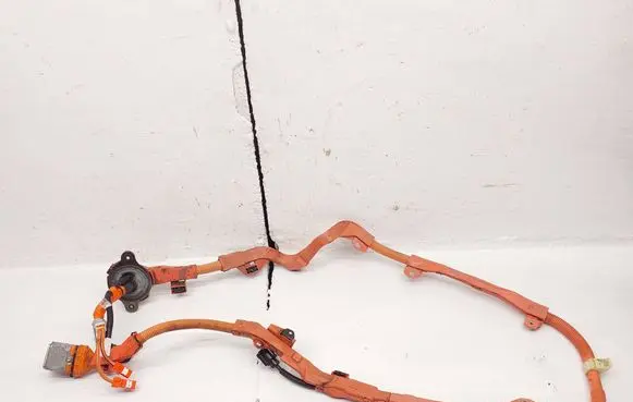 Toyota Camry VIII XV70 High voltage cable
