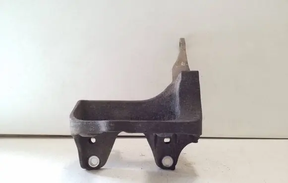 Mercedes-Benz Vito Viano W447 Gearbox mounting bracket A4472420001