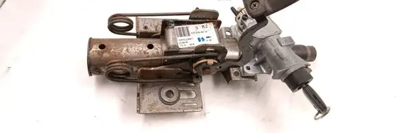 Skoda Octavia Mk1 (1U) Steering wheel axle 1U1419501H