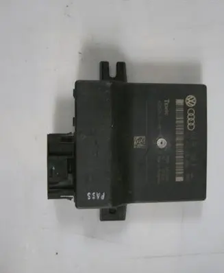 Audi Q7 4M Gateway control module 4L0907468A
