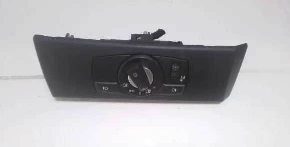 BMW 5 E60 E61 Light switch 6988565 33295201 30071010321980