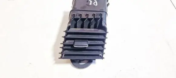 Mitsubishi Grandis Dash center air vent grill gn71104830a gn711-04830-a