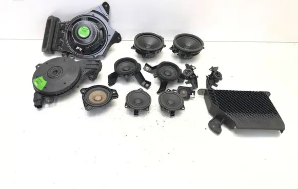 Volvo XC40 Audio system kit 32359256 31456837 31456830