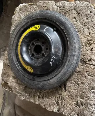 Volkswagen Polo R14 spare wheel 