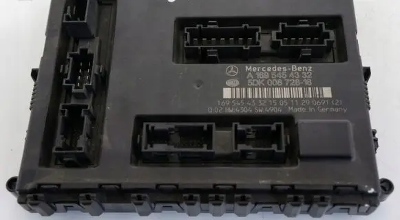 Mercedes-Benz B W245 SAM control unit Array