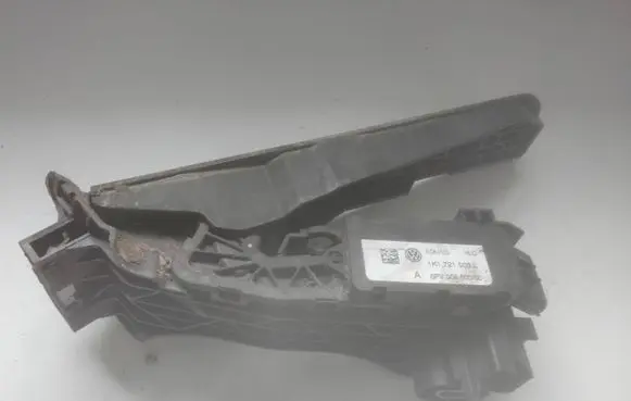 Volkswagen PASSAT B6 Accelerator throttle pedal 1K1721503L 6PV00860000 11064105
