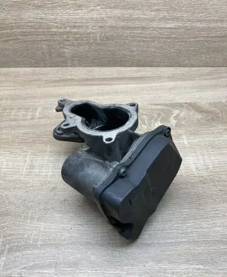 Audi A4 S4 B6 8E 8H EGR valve 03G131501Q