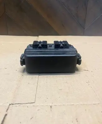 Honda HR-V Fuse module 7698XA1