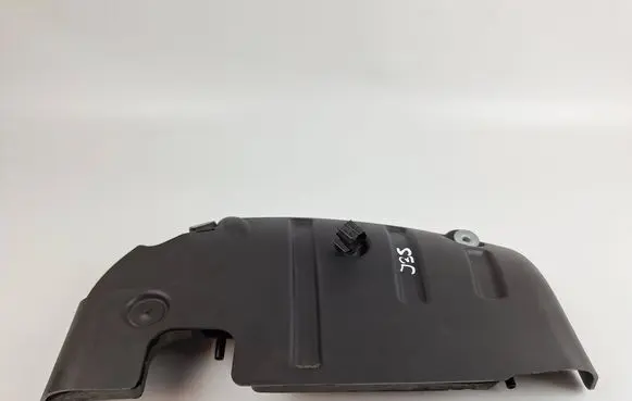 Alfa Romeo Stelvio Heat shield in engine bay 