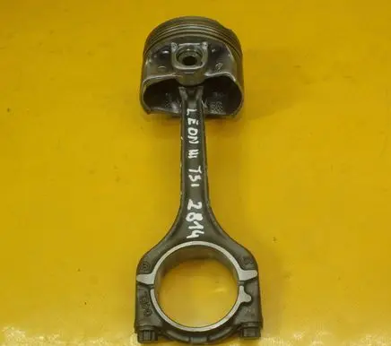 Seat Leon (5F) Piston with connecting rod 71L66