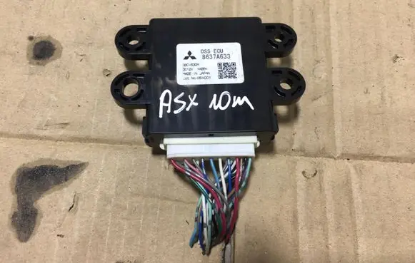 Mitsubishi ASX Keyless (KESSY) go control unit/module 8637A633