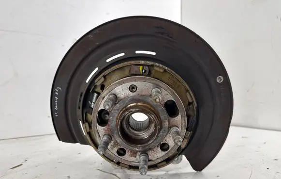 Chevrolet Camaro Rear wheel hub 23318171 84755515 84274911