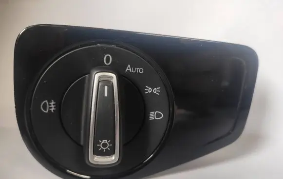 Volkswagen Golf VII Light switch 5g0941431be 5G1858210