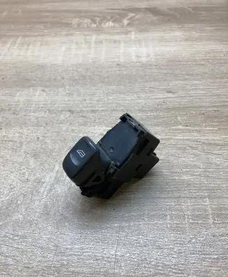 Volvo V70 Electric window control switch 9472275
