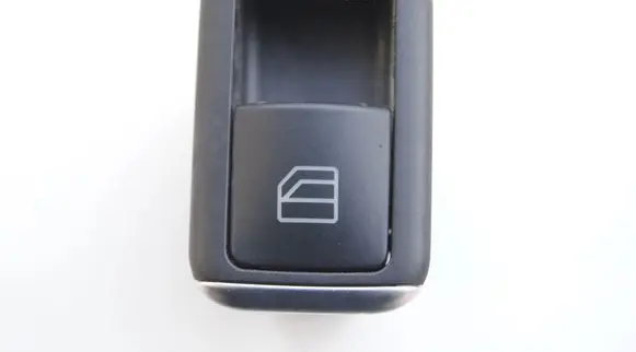 Volkswagen PASSAT B6 Electric window control switch A2049055502