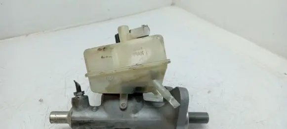 Master brake cylinder