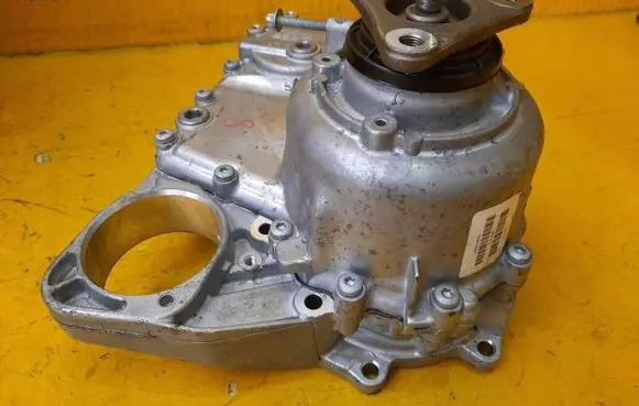 BMW X5M E70 Gearbox transfer box case 8697972 ATC450
