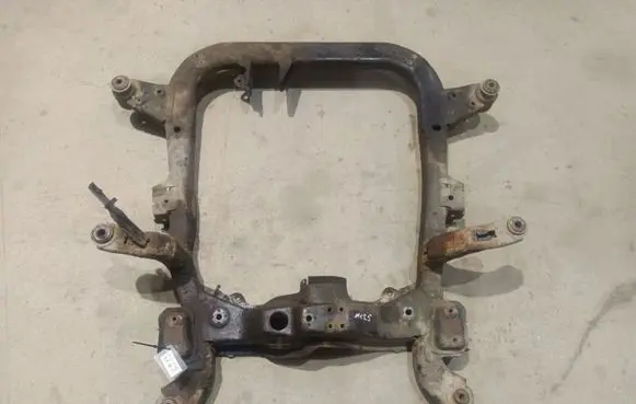 Opel Astra H Front subframe 