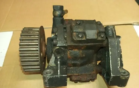 Renault Scenic III - Grand scenic III Fuel injection high pressure pump a2c20000754