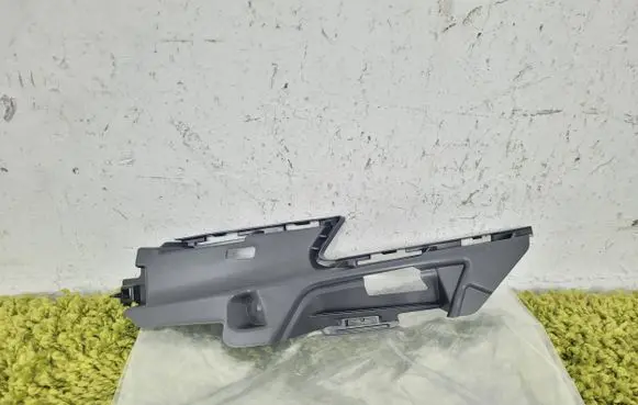Audi A3 S3 8V Front bumper mounting bracket 8v5807319