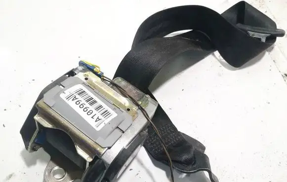 Audi A8 S8 D3 4E Rear seatbelt 